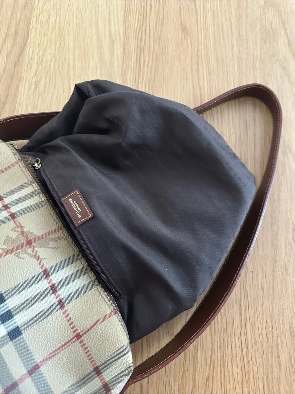 Burberry Vintage shoulder bag
